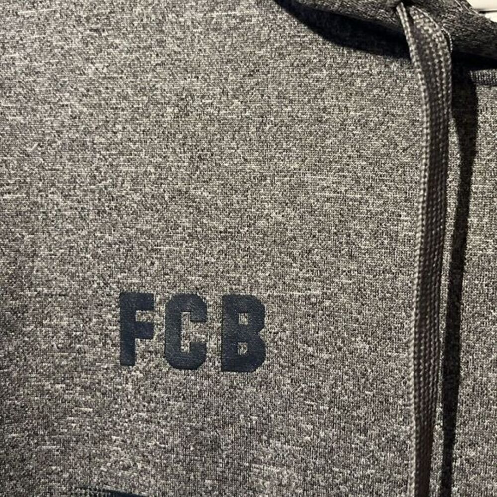 FC Barcelona Hoodie Size Med With Great Color And Logo - Picture 4 of 6